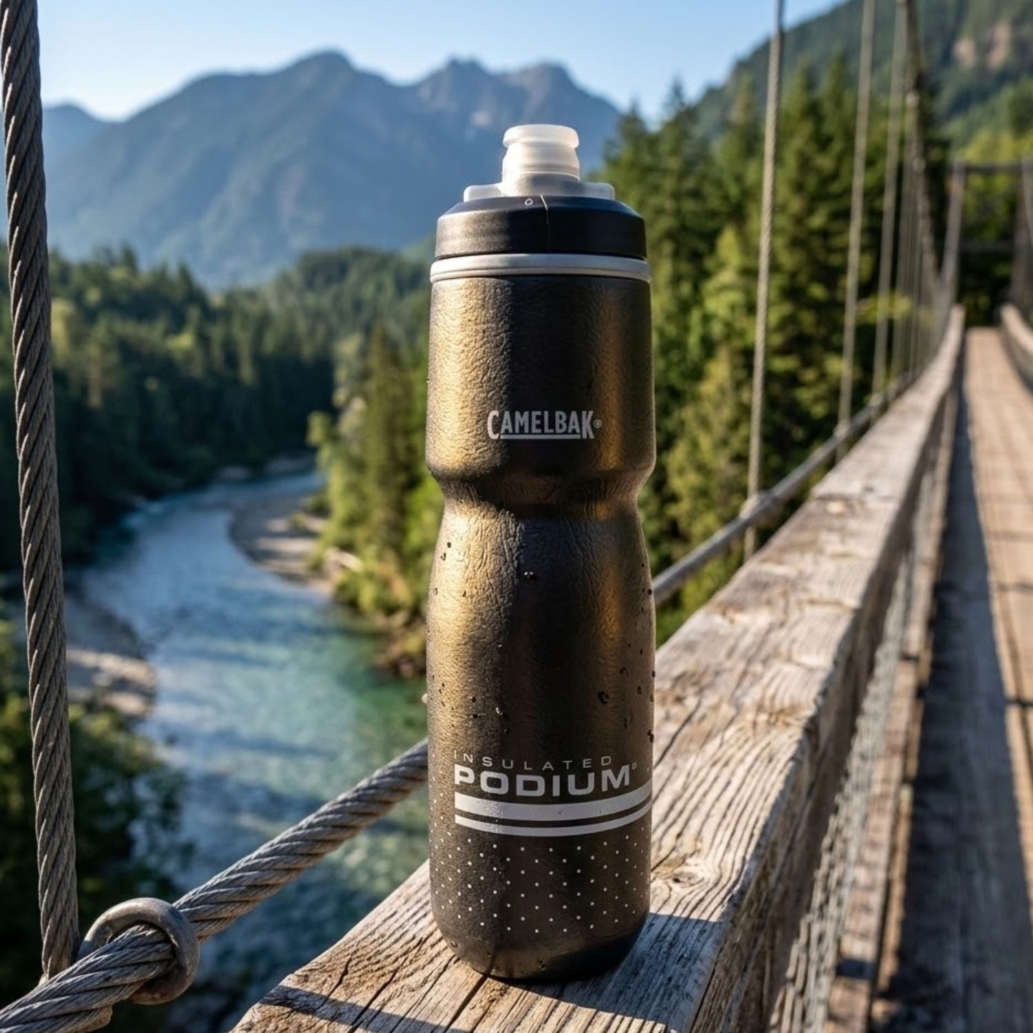GARRAFA CAMELBAK PODIUM CHILL 24OZ / 710ML - BLACK (PRETO)
