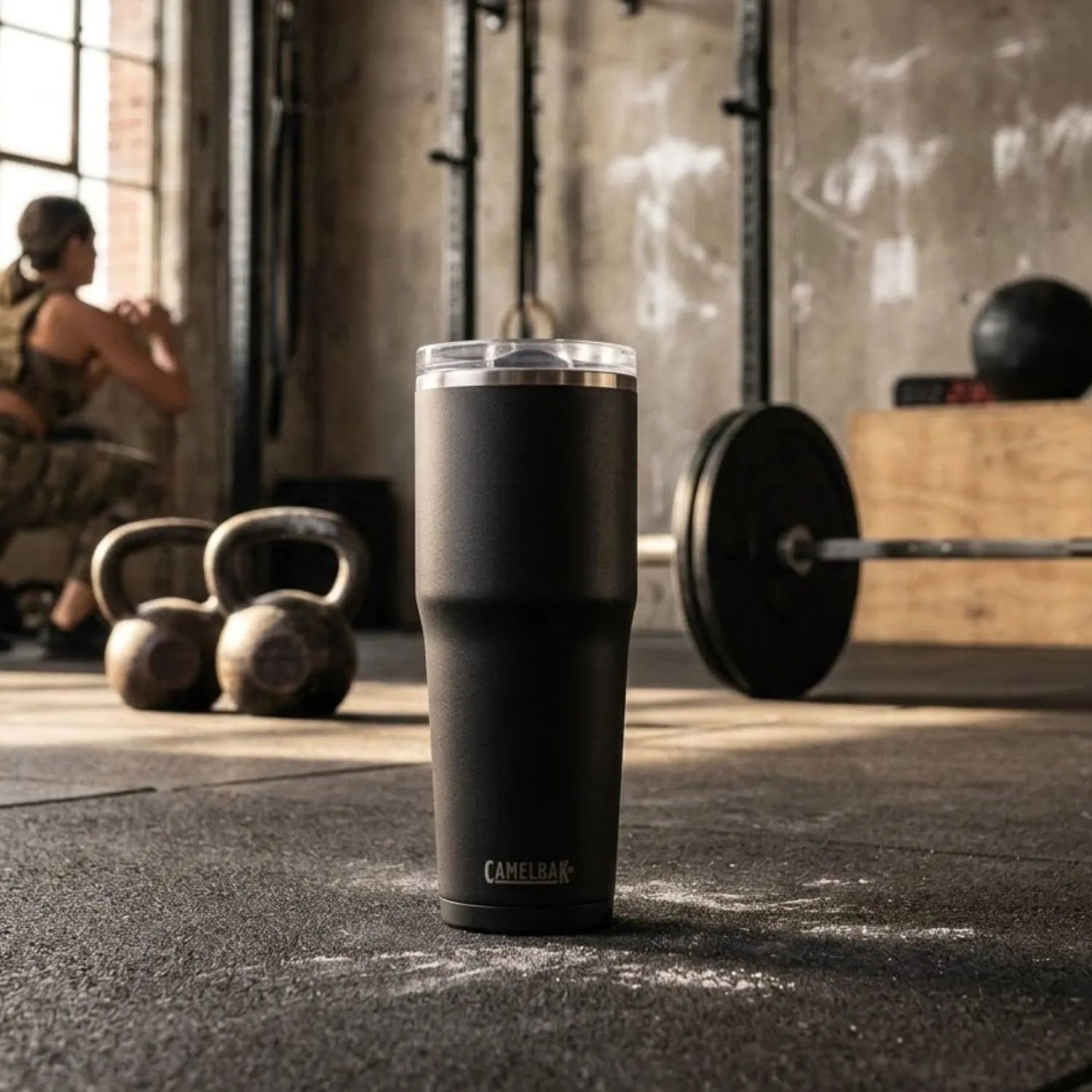 COPO TERMICO CAMELBAK THRIVE TUMBLER VSS 30OZ / 888ML - BLACK (PRETO)