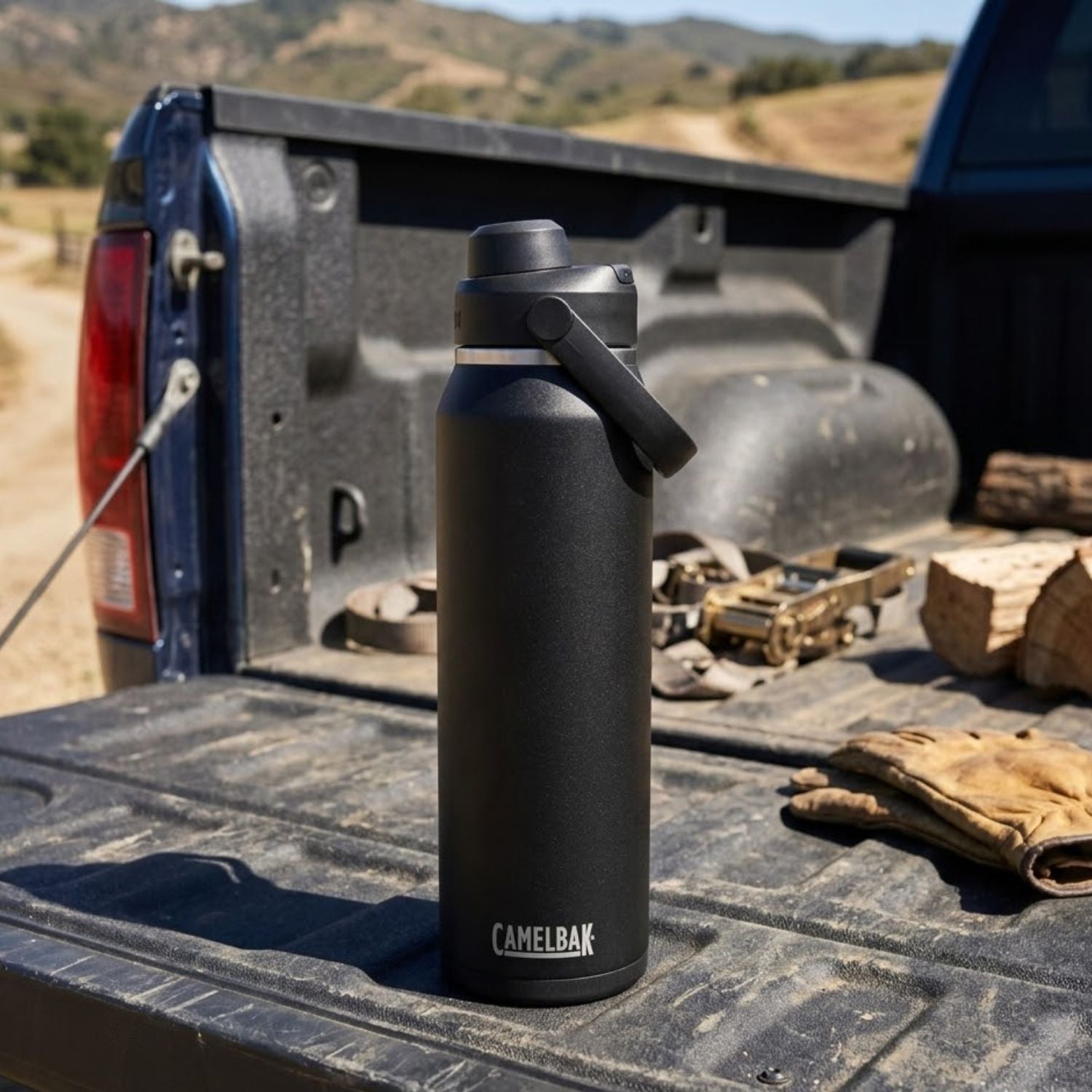 GARRAFA TERMICA CAMELBAK THRIVE CHUG VSS 32OZ / 946ML - BLACK (PRETO)
